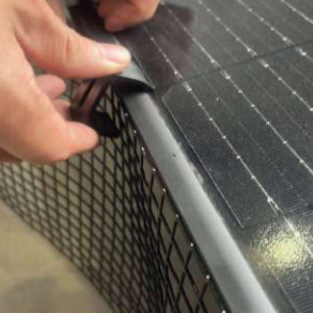 Fastensol Bird Protection Mesh and Clips, Black, 30m - Powerland.co.uk